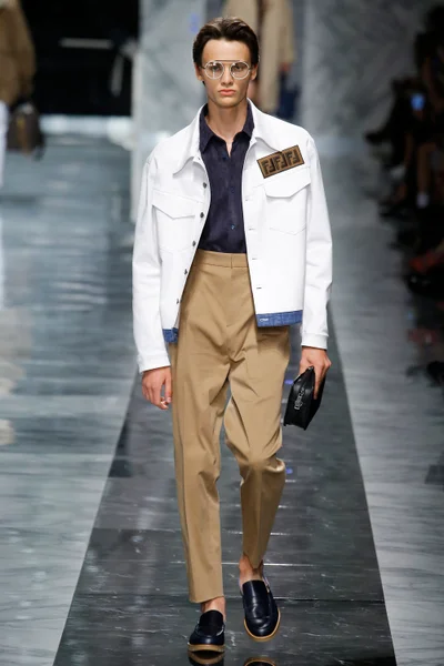 Look 4